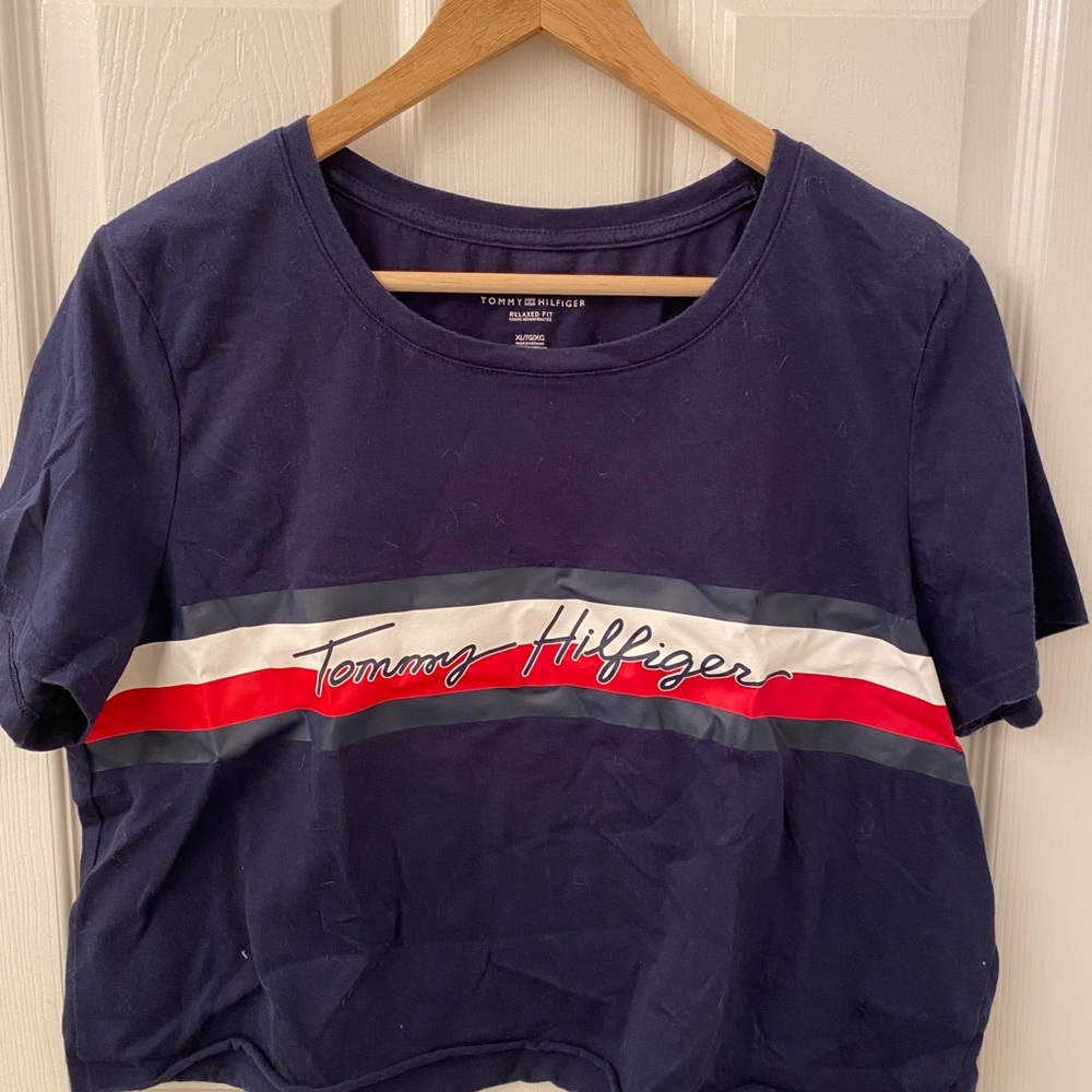 navy tommy hilfiger crop top